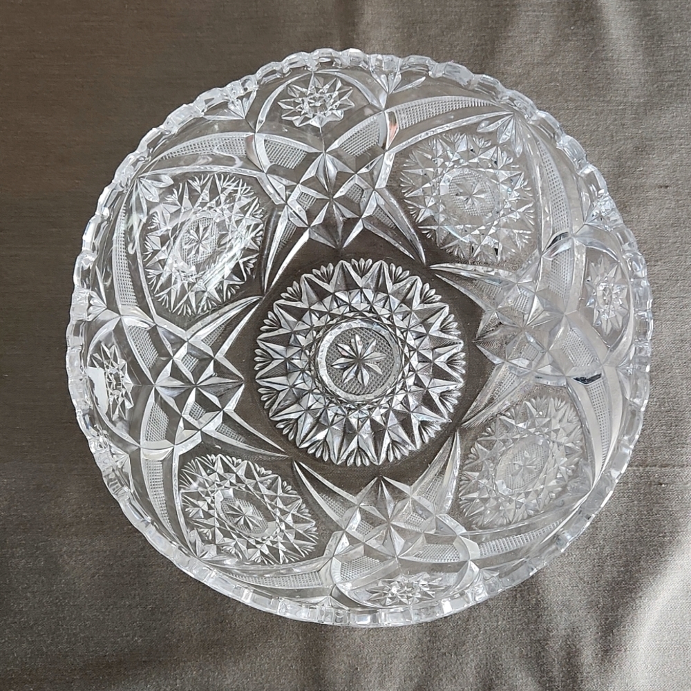 Beyer BleikristalI  24% Lead Cut Crystal Hobstar Bowl